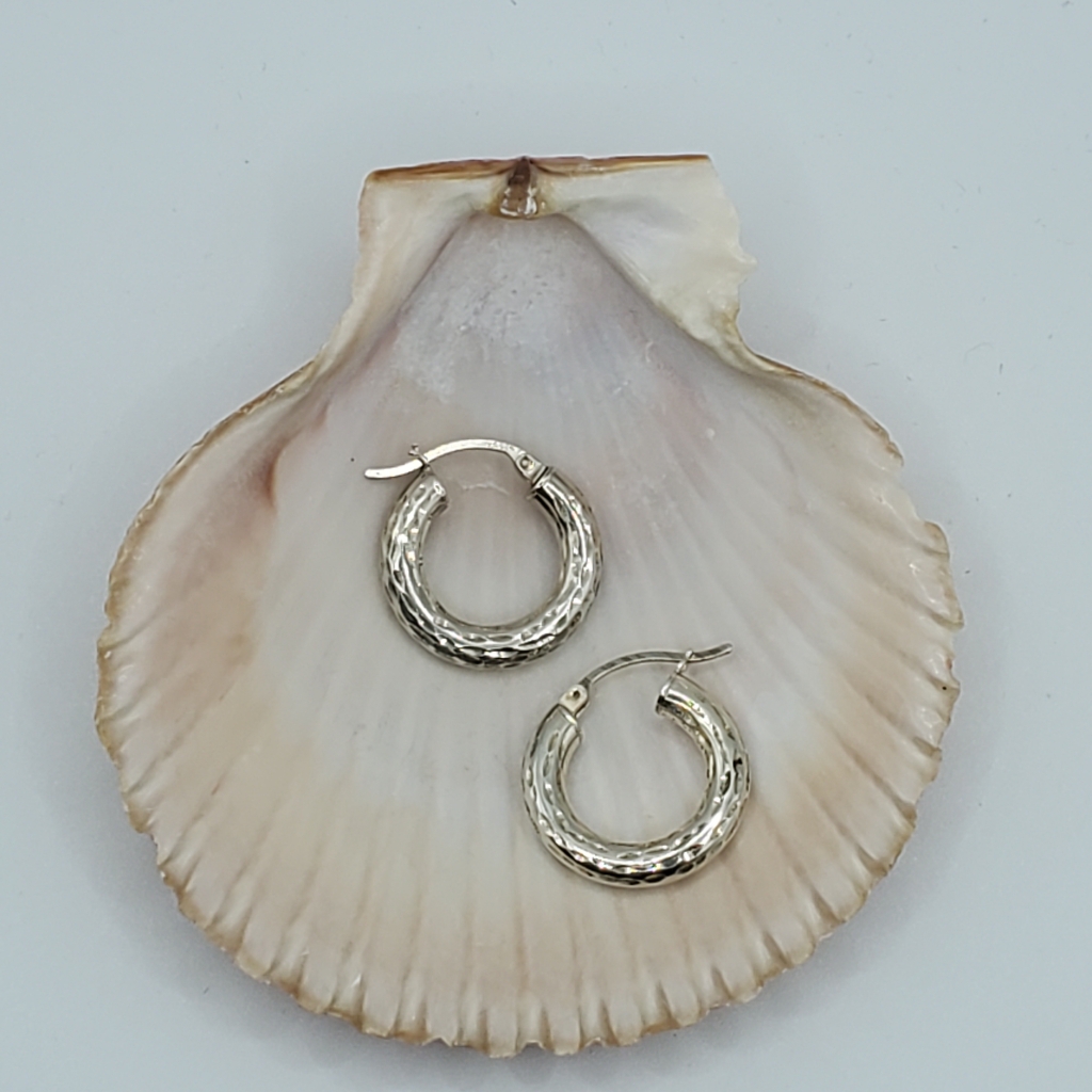 Sterling Silver Diamond Cut Hoop Earrings